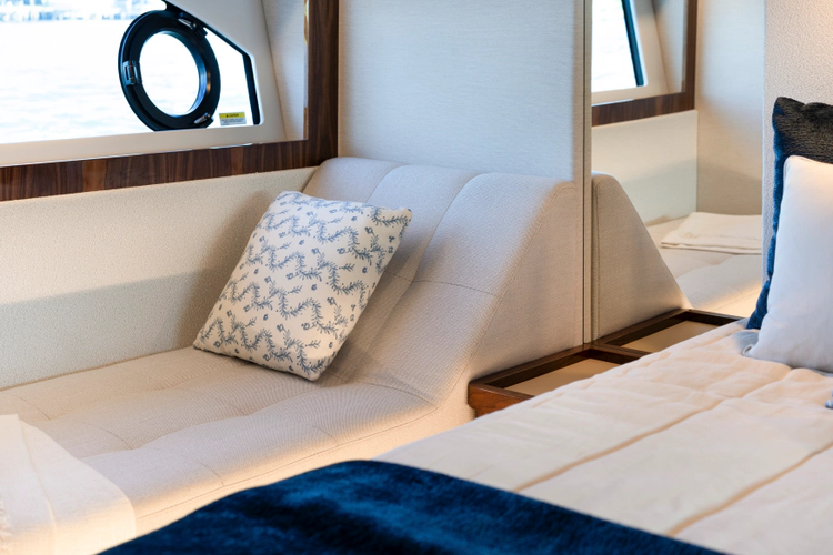 50 Sports Motor Yacht Yacht Photos Pics 