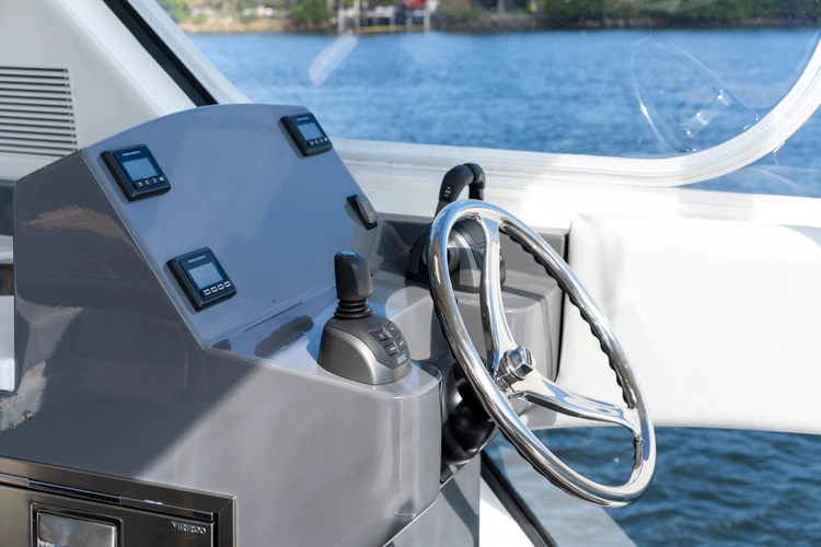 50 Sports Motor Yacht Yacht Photos Pics 