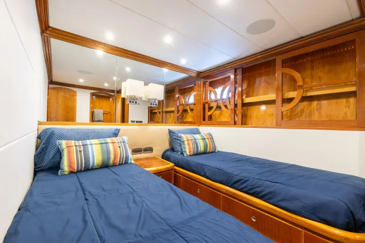 Ocean 1 Yacht Photos Pics 
