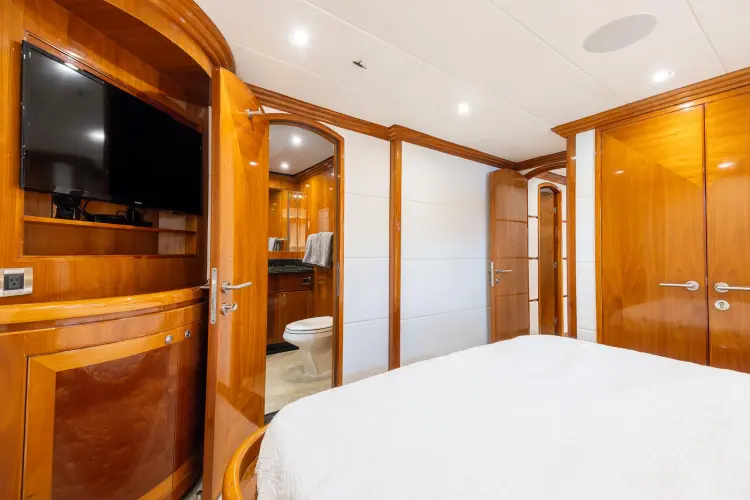 Ocean 1 Yacht Photos Pics 