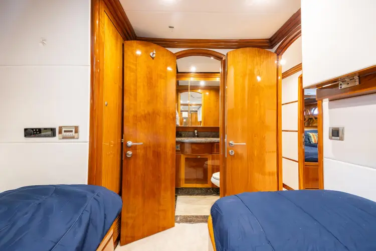 Ocean 1 Yacht Photos Pics 