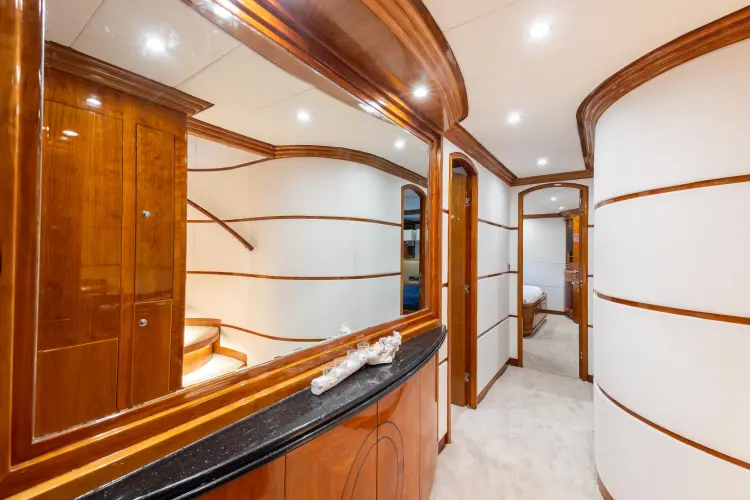 Ocean 1 Yacht Photos Pics 