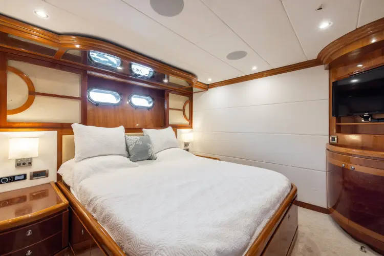 Ocean 1 Yacht Photos Pics 