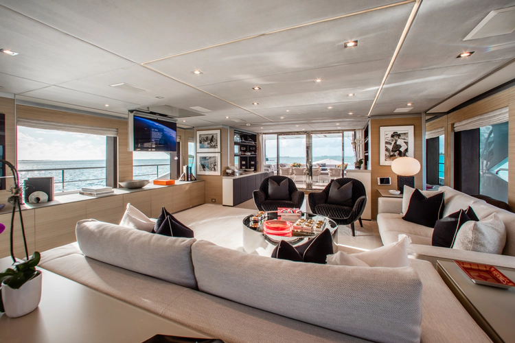 Emina Yacht Photos Pics 