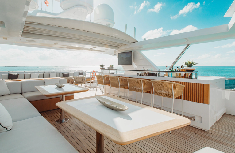 Emina Yacht Photos Pics 