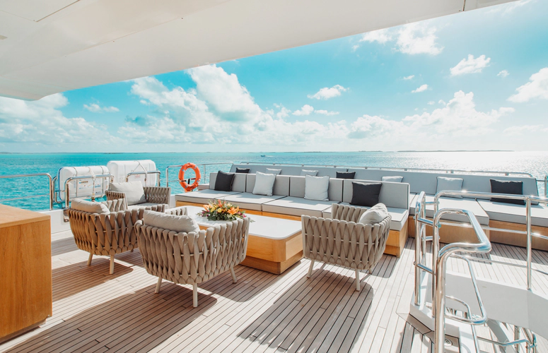 Emina Yacht Photos Pics 