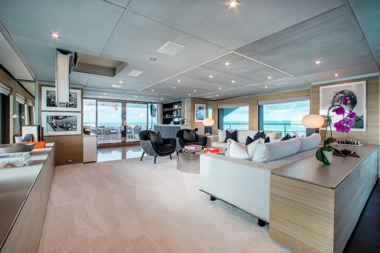 Emina Yacht Photos Pics 