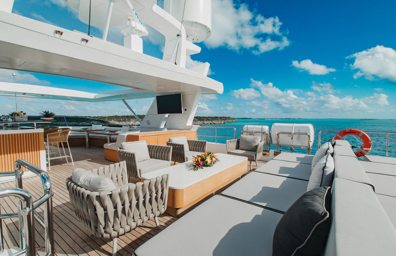 Emina Yacht Photos Pics 