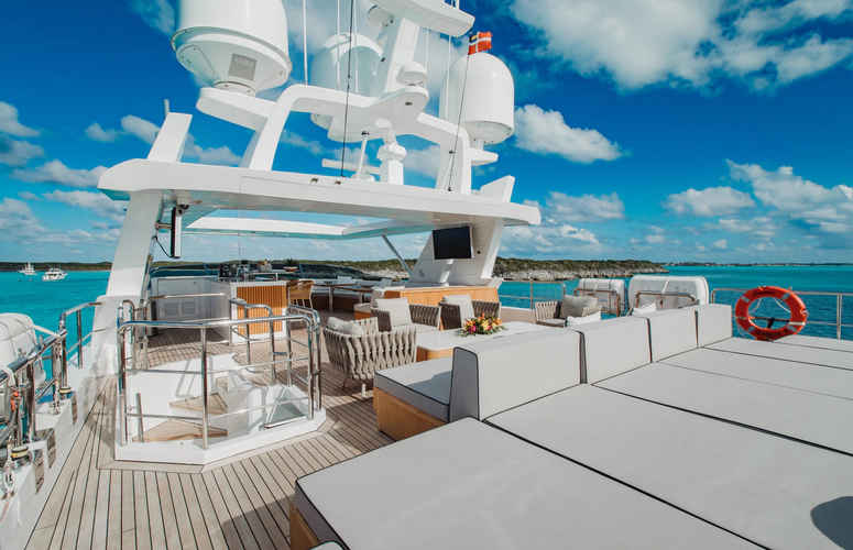 Emina Yacht Photos Pics 