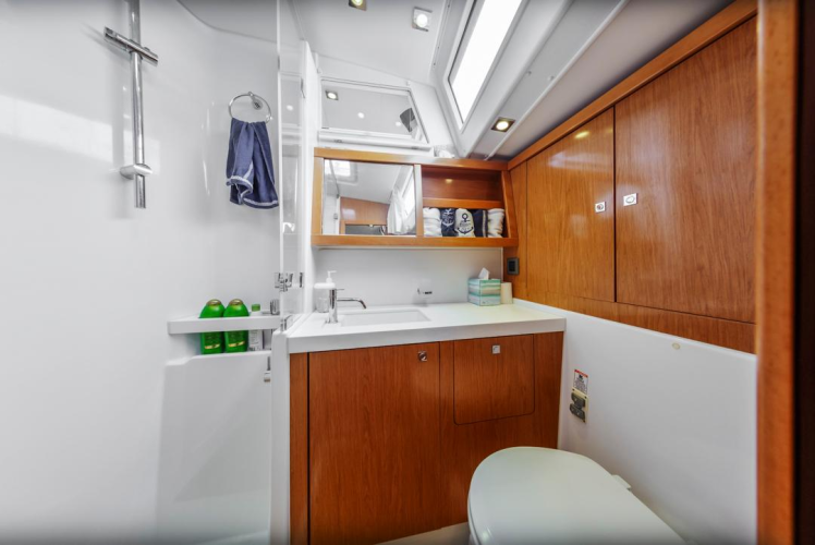 Blue Sky Yacht Photos Pics 