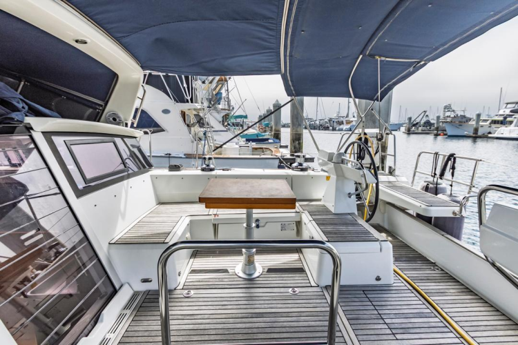 Blue Sky Yacht Photos Pics 