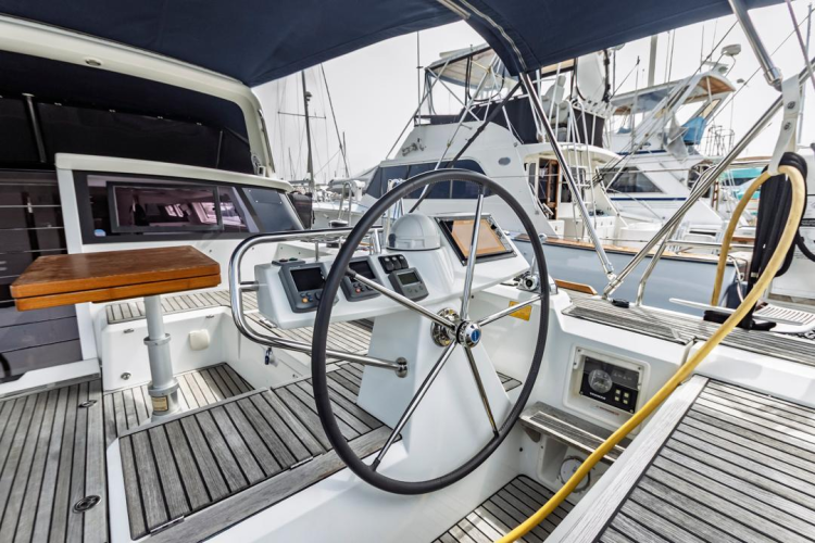Blue Sky Yacht Photos Pics 