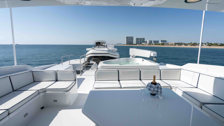 Well Done Yacht Photos Pics 