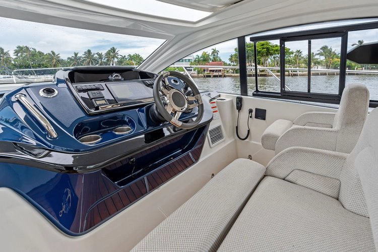 Seven Seas Yacht Photos Pics 