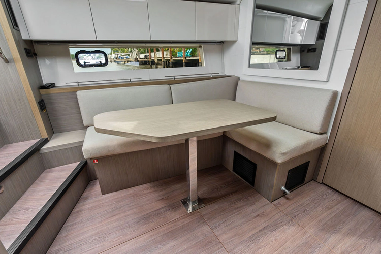Seven Seas Yacht Photos Pics 