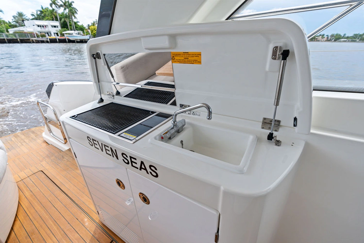 Seven Seas Yacht Photos Pics 