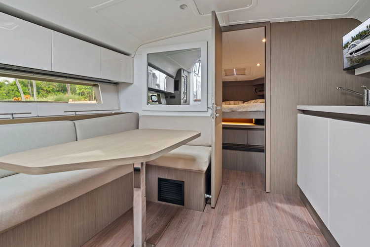 Seven Seas Yacht Photos Pics 