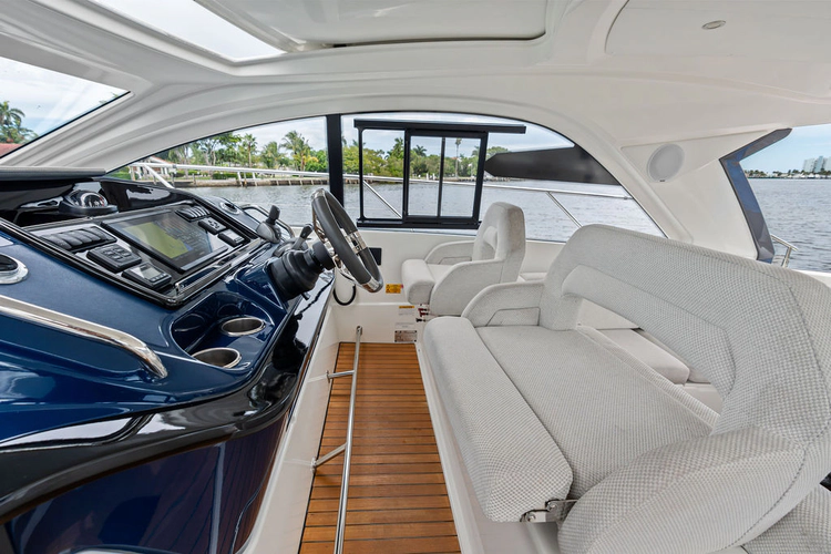 Seven Seas Yacht Photos Pics 