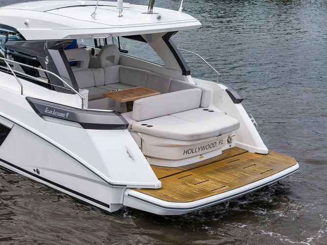 Seven Seas Yacht Photos Pics 
