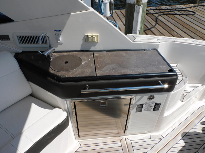 Not Guilty Yacht Photos Pics 