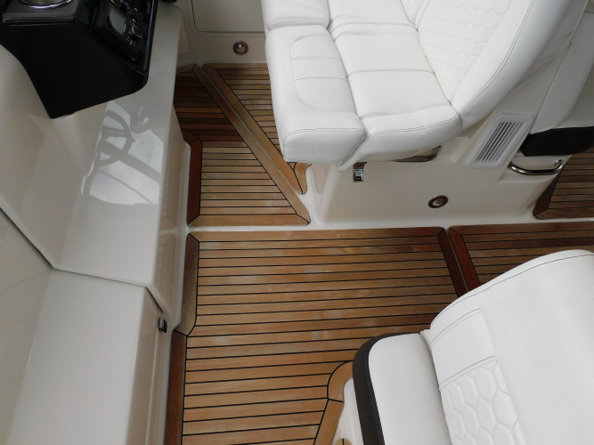 Not Guilty Yacht Photos Pics 