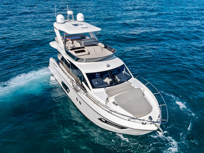 Emerald Yacht Photos Pics 