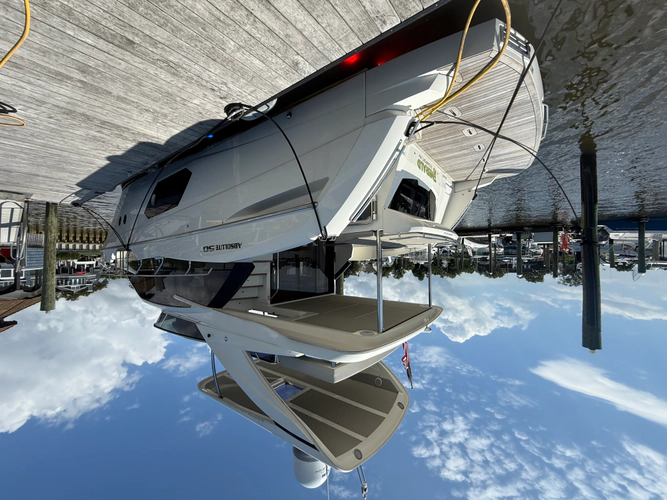 Emerald Yacht Photos Pics 