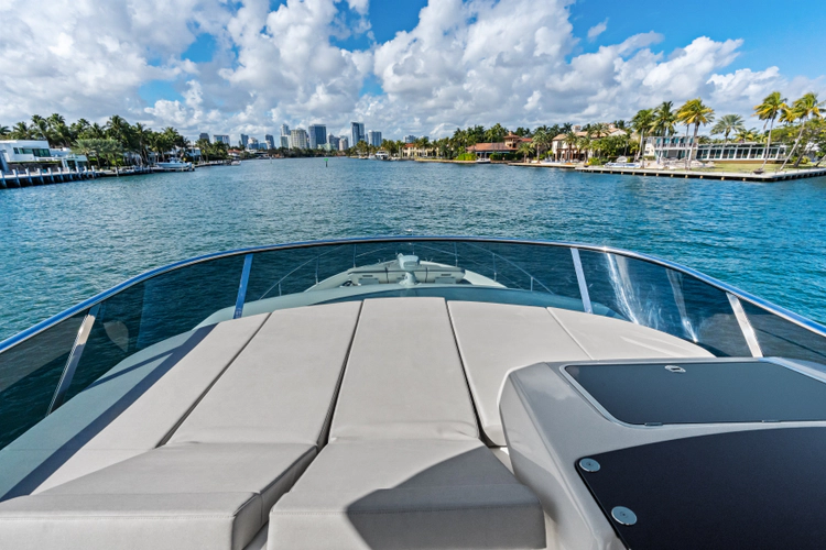 Emerald Yacht Photos Pics 