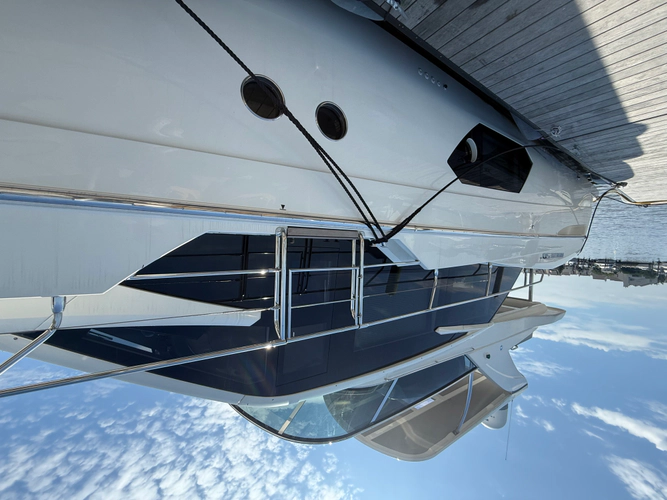 Emerald Yacht Photos Pics 