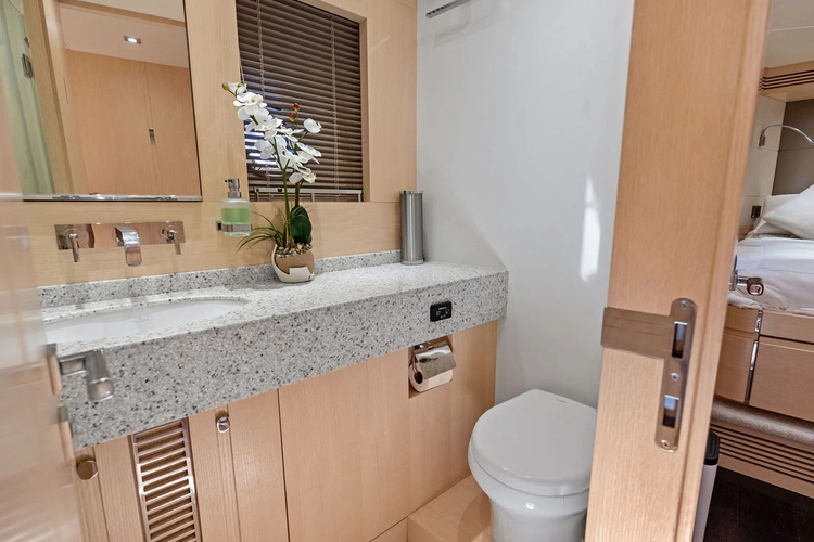 Miss Ingrid Yacht Photos Pics 