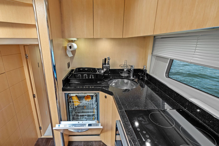 Miss Ingrid Yacht Photos Pics 