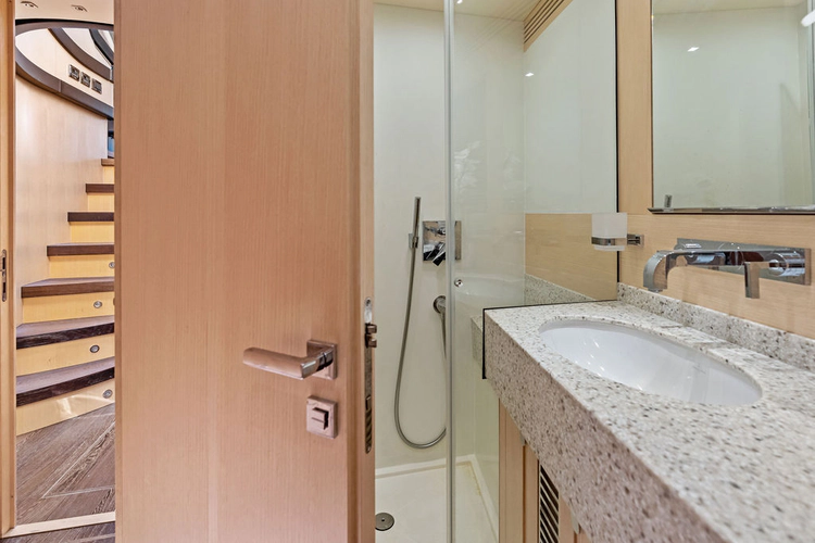 Miss Ingrid Yacht Photos Pics 