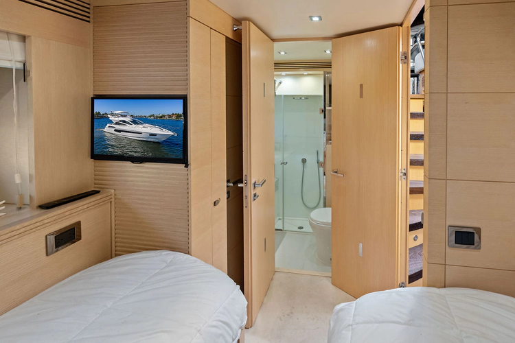 Miss Ingrid Yacht Photos Pics 