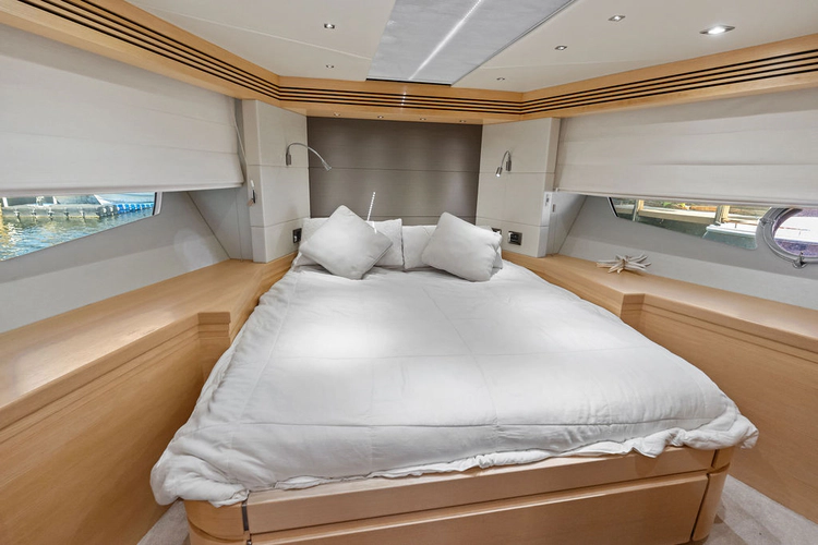 Miss Ingrid Yacht Photos Pics 