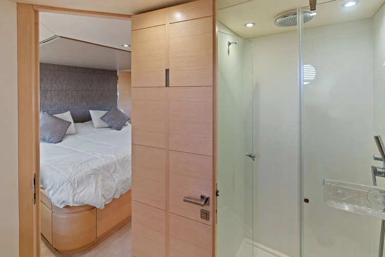 Miss Ingrid Yacht Photos Pics 