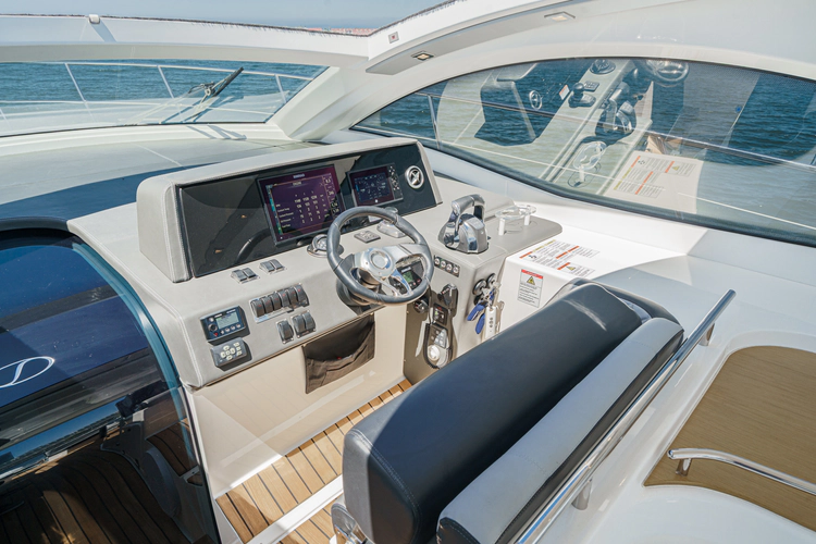 Adamas Yacht Photos Pics 