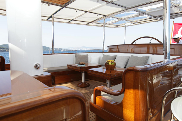 In Love Yacht Photos Pics 