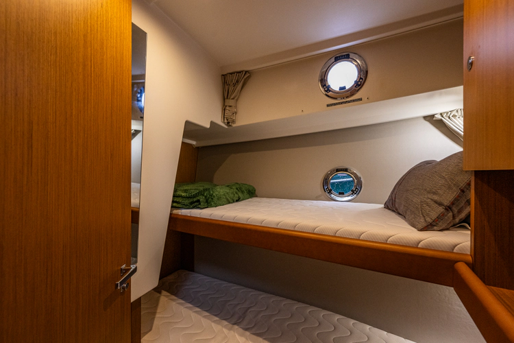 Cheers Yacht Photos Pics 