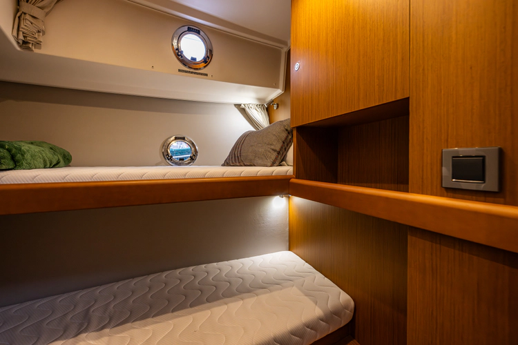 Cheers Yacht Photos Pics 