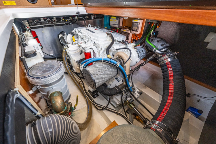 Cheers Yacht Photos Pics 