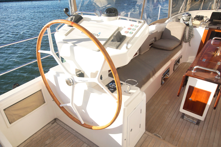 Ragnar Yacht Photos Pics 