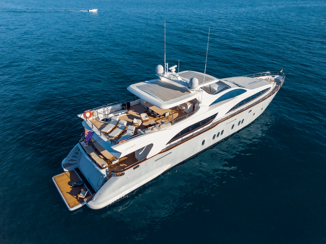 Serendipity Yacht Photos Pics 