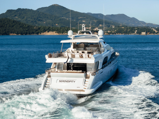 Serendipity Yacht Photos Pics 