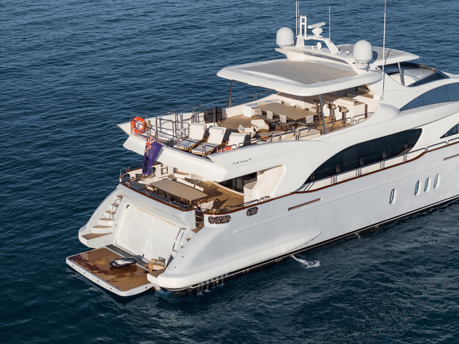 Serendipity Yacht Photos Pics 