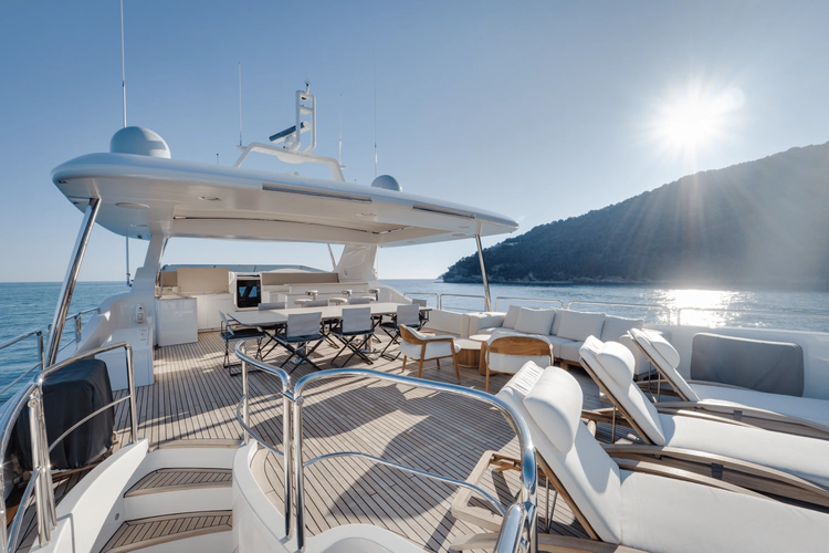 Serendipity Yacht Photos Pics 