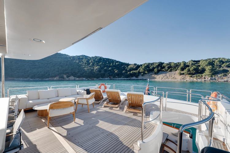 Serendipity Yacht Photos Pics 