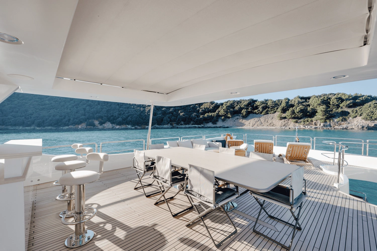 Serendipity Yacht Photos Pics 