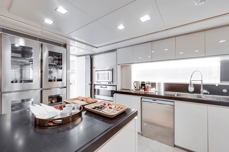 Serendipity Yacht Photos Pics 