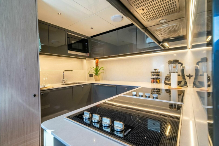 100 Yacht Yacht Photos Pics 