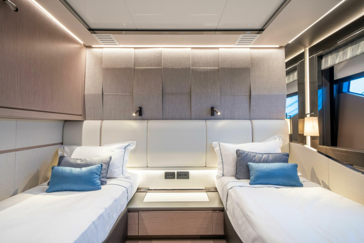 100 Yacht Yacht Photos Pics 